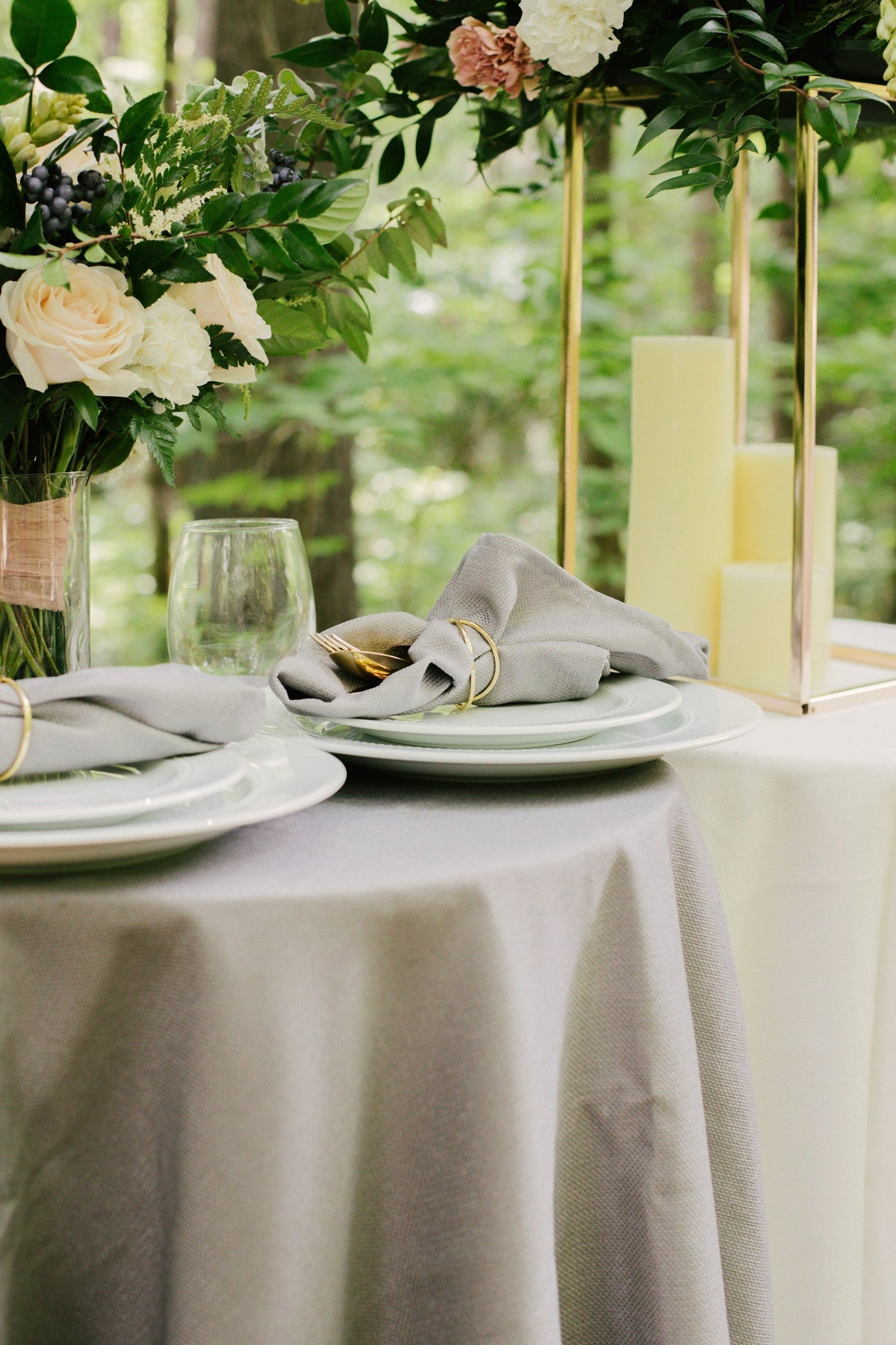 How to Choose the Perfect Tablecloth Size for Any Table