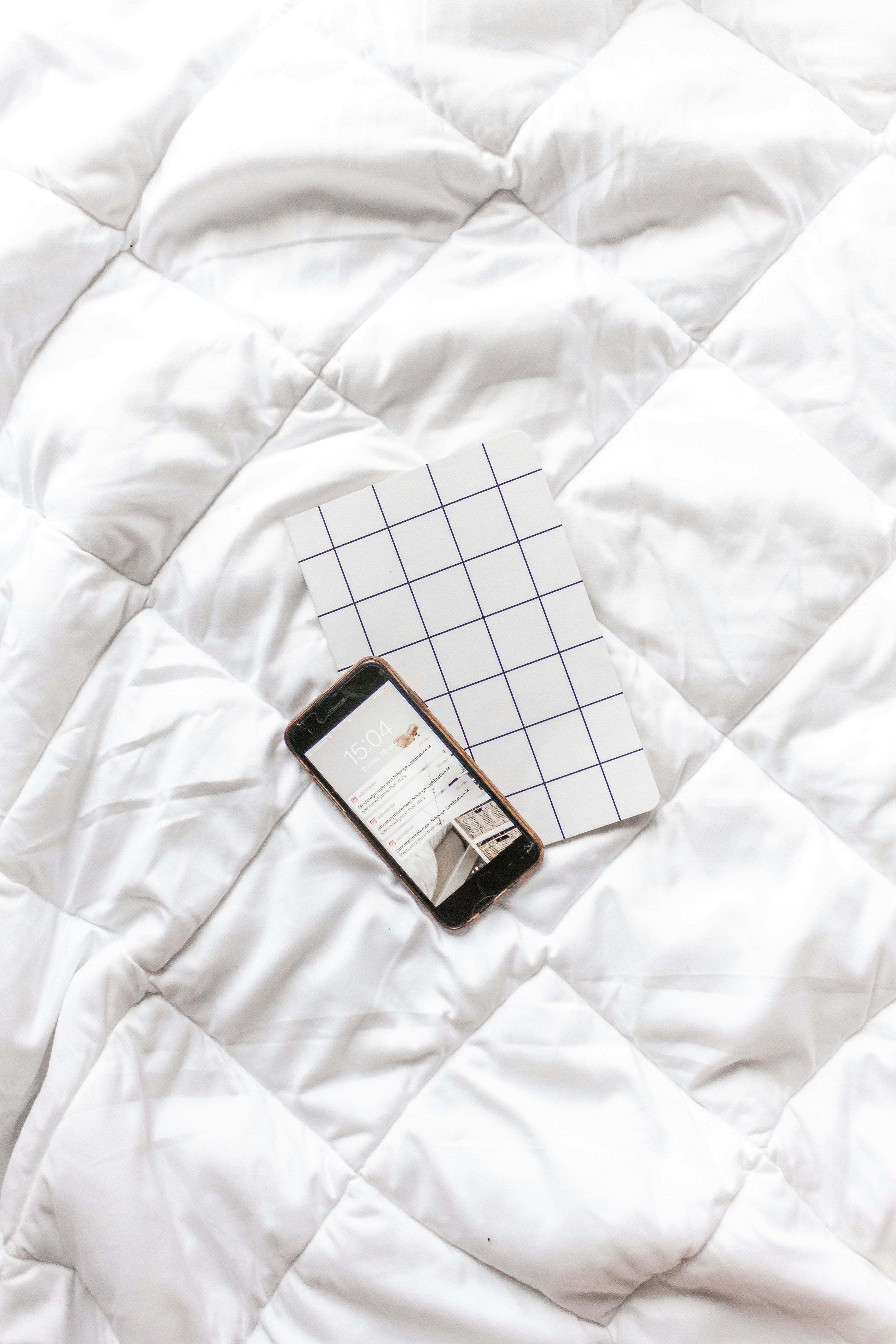 Duvet vs. Comforter: Which One is Right for Your Sleep Style?