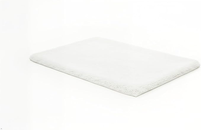 C23 Luxury Shag Bath Rug | 2200 GSM Ultra-Soft Plush Thick Bathroom Mat | 20"x32" White High-Density Shaggy Rug | Non-Slip Natural Latex Back, Absorbent, Machine Washable, 1 Piece