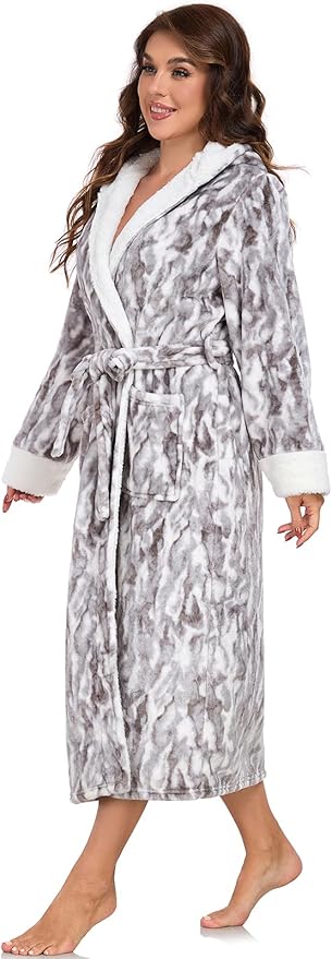 RONGTAI Womens Plush Fleece Hooded Bathrobe, Thick Nightgown Long Robe Sleepwear with Two Side Pockets and Belt