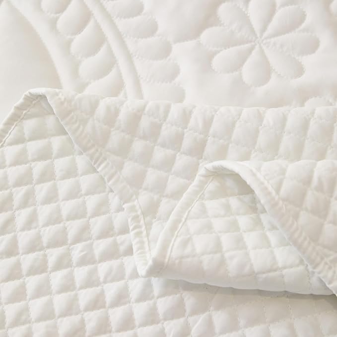 Cmfshape Oversize King Bedspread 128"x120",3 Piece California King Quilt,Lightweight White Quilt Set for All Season,Modern Coin Pattern Bedding Set