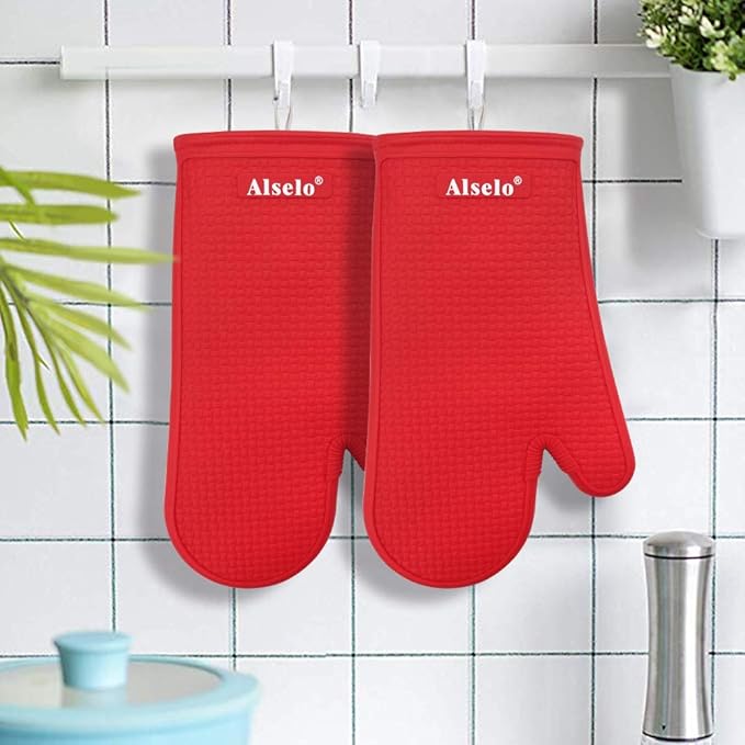 Oven Mitts Heat Resistant Silicone Kitchen Gloves for 550 Degrees with Waterproof and Non-Silp, Set of 2 Oven Gloves for Baking Cooking Barbecue Microwave Machine Washable (Red, 2)