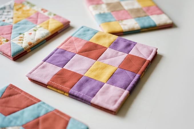 Aubliss 10pcs Fat Quarter Fabric Bundles (100% Cotton - 20‘’ x 20‘’) Quilting Cotton Craft Fabric Pre-Cut Squares Sheets for Patchwork Sewing Quilting Crafting