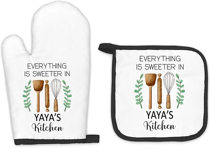 Yaya Gifts Oven Mitts and Pot Holders Sets, Gifts for Yayas from Grandkids Kitchen Decor Accessories Sets, Sweeter in Yaya's Kitchen Heat Resistant Oven Glove Potholders for Kitchens Cooking