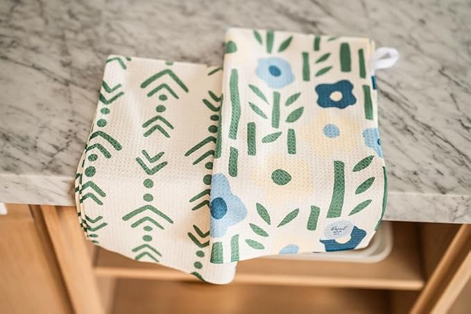Desert Aqua 2 Pack Double Sided || Not Your Ordinary Kitchen Towels || Dish Towels ||Quick Dry || Waffle Weave Microfiber || Highly Absorbent || Hanging Hook (Blue Green Arrow)