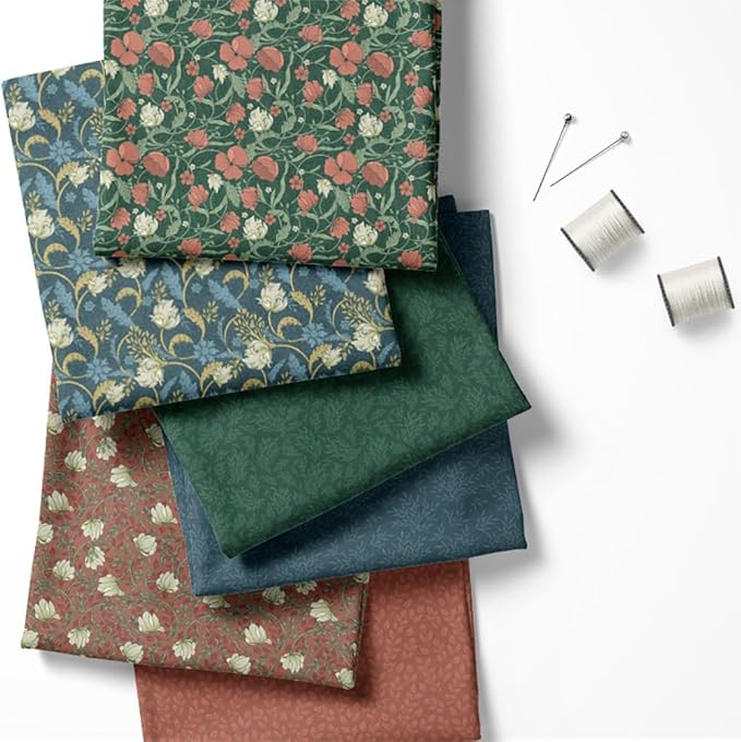 Floral Patchwork Fabric Panel 100x155 cm – 100% Cotton Satin, 6 Coordinated Botanical Prints on One Continuous Sheet (Vintage Botanica, 6pcs 50x50cm)
