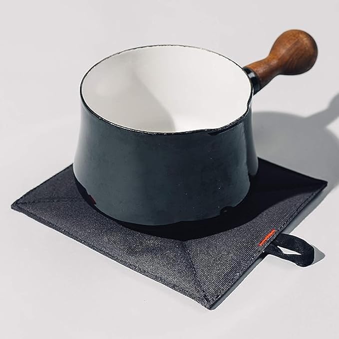 Caldo Canvas Kitchen Pot Holders - Insulated 100% Cotton Canvas Hot Pads for Oven - Heat Resistant - 2-Pack, 7” x 8” (Black)