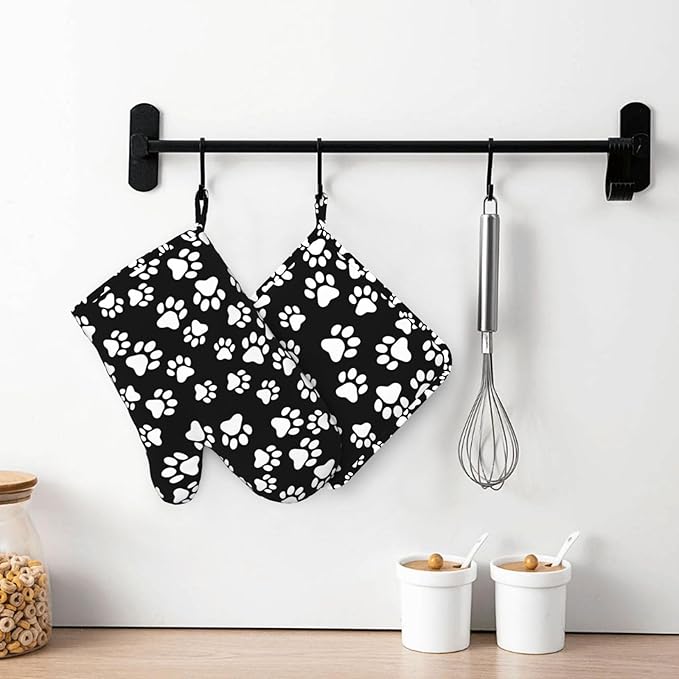 Dog Paw Oven Mitts Pot Holders Set Silicone Cat Footprint Dog Paw Prints Black White Kitchen Oven Mitts Heat Resistant Potholders Non-Slip 4pcs Hot Pads and Oven Gloves Sets for Baking