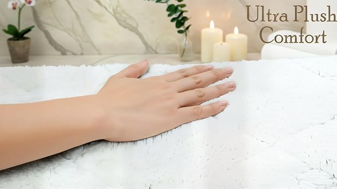 C23 Luxury 2200 GSM Heavyweight Bath Mat | 100% Tufted Cotton | 20"x32" White | Thick & Plush Bathroom Rug | Ultra-Absorbent, Quick Dry, Anti-Slip Natural Latex Back, Machine Washable, 1 Piece