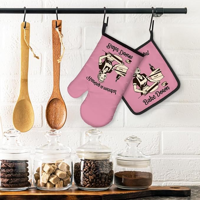 Having a Mental Bake Down Funny Oven Mitts and Pot Holders Set, Great Kitchen Tools for Making Cakes and Desserts, Gifts for Baking Enthusiasts, Thanksgiving Gifts for Women Chef Baker Friends