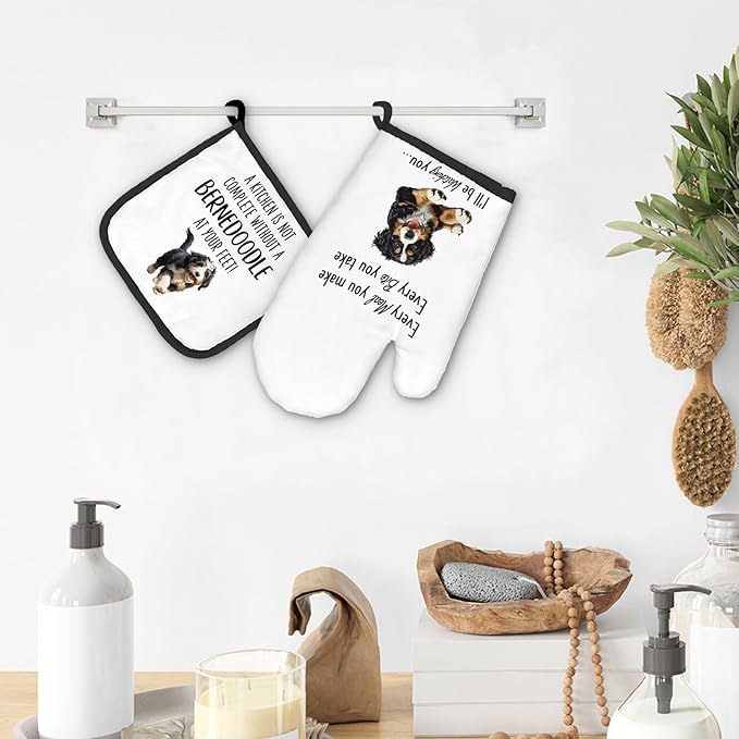 Bernedoodle Gifts Dog Oven Mitts and Pot Holders Sets, Bernedoodle Dog Gifts Dog Kitchen Accessories Sets, Complete Without a Bernedoodle Dog Heat Resistant Oven Glove Potholders for Kitchen