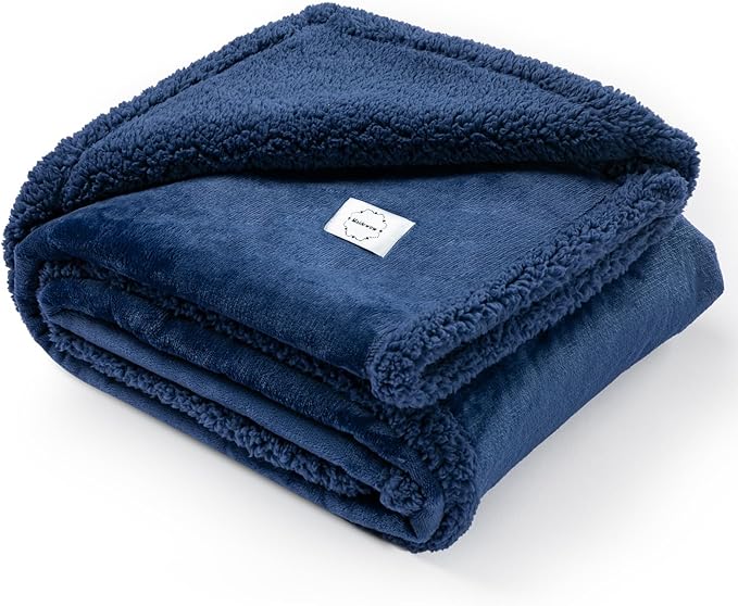 Maidewow Waterproof Navy Pet Blanket for Dogs Reversible Jacquard Pets Puppy Throw Blankets Bed Cover Leakproof Sofa Couch Washable Cover Cat Doggie Blanket for Warm-Navy Blue,L