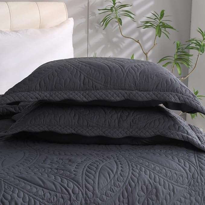 Cmfshape King Bedspread 106"x96",3 Piece King Quilt with 2 Shams,Lightweight Grey Quilt Set for All Season,Modern Coin Pattern Bedding Set