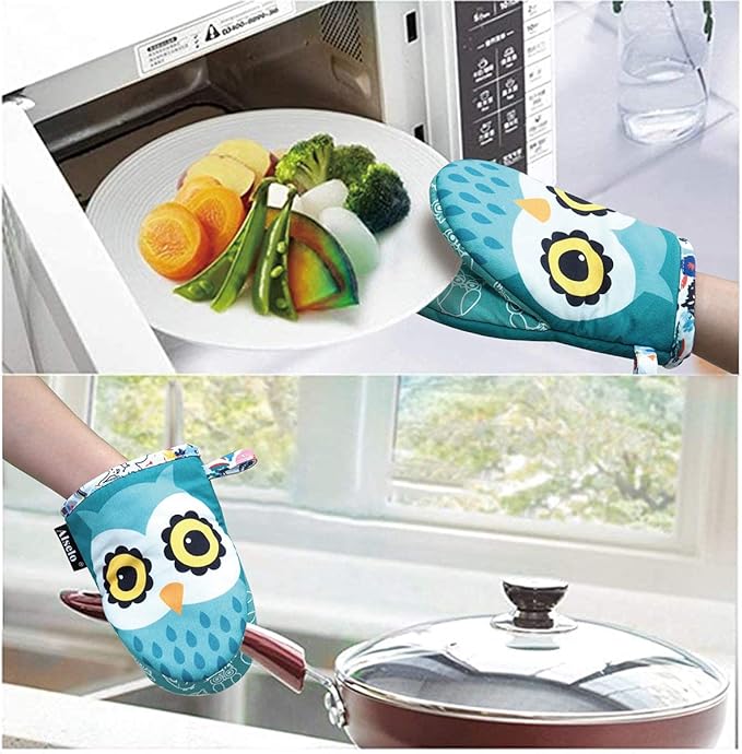 Mini Oven Mitts,2pk - Silicone Little Kitchen Gloves, Heat Resistant with Non-Slip Grip and Soft Quilted Cotton Lining for Safe Backing Cooking Barbecue (Green, 2)