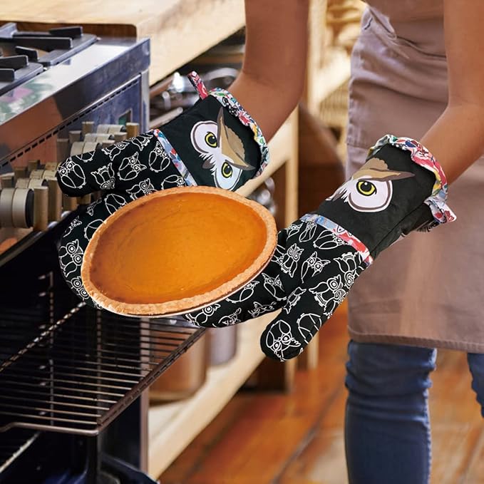 Oven Mitts, Heat Resistant with Soft Quilted Cotton Lining Set of 2, Fashion Animal Design with Silicone Printing Anti-Slip Kitchen Gloves for Safe Backing Cooking Barbecue（Black 2）