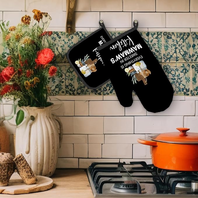 Mawmaw Gifts Oven Mitts and Pot Holders Sets, Gifts for Mawmaws Grandma Kitchen Accessories Sets, Sweeter in Mawmaw’s Kitchen Heat Resistant Oven Glove Potholders for Cooking Baking