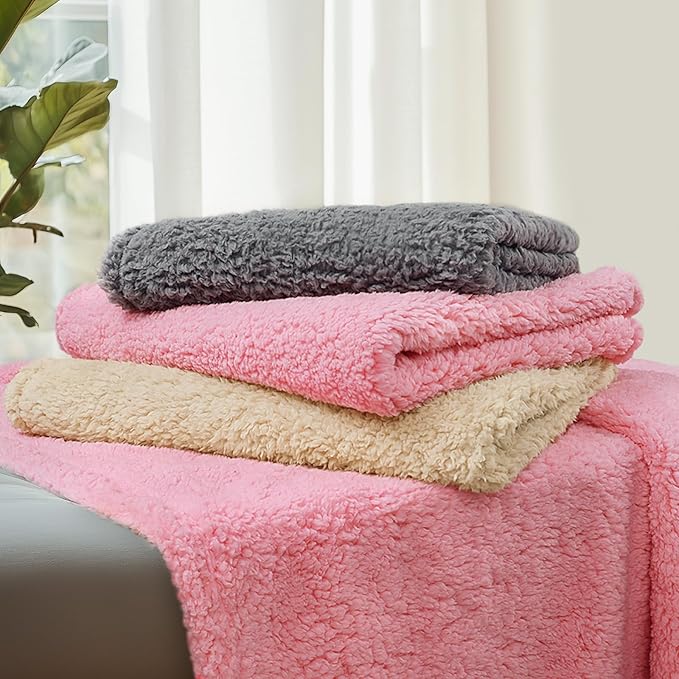 Luciphia Waterproof Pet Blanket for Medium Large Dogs Soft Cat Sherpa Calming Thick Cover Leakproof Cozy Puppy Sofa Bed Car Couch Protector(Pink,41x31 inches)