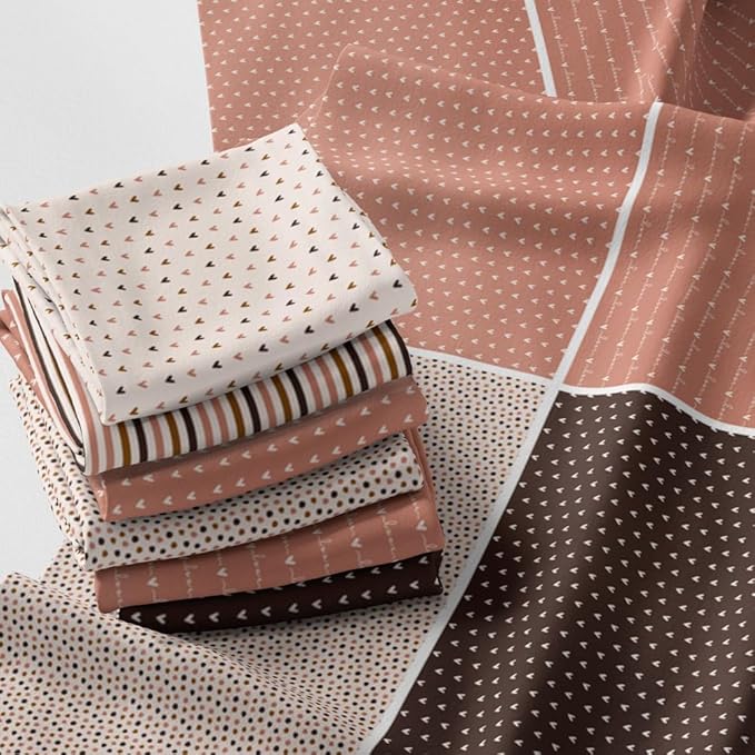 Patchwork Fabric Panel 100x155 cm, 100% Cotton Satin, 6 Coordinated Heart & Dot Patterns, Soft Blush Neutral Quilting & Sewing Fabric (Coffee Hearts, 6pcs 50x50cm)