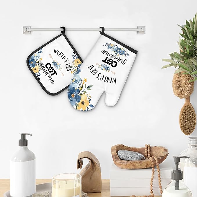 Cat Grandma Gifts Oven Mitts and Pot Holders Sets, Gifts for Cat Grandma, CatLovers Kitchen Decor Accessories Sets, World’s Best CatGrandma Heat Resistant Oven Glove Potholders for Kitchen