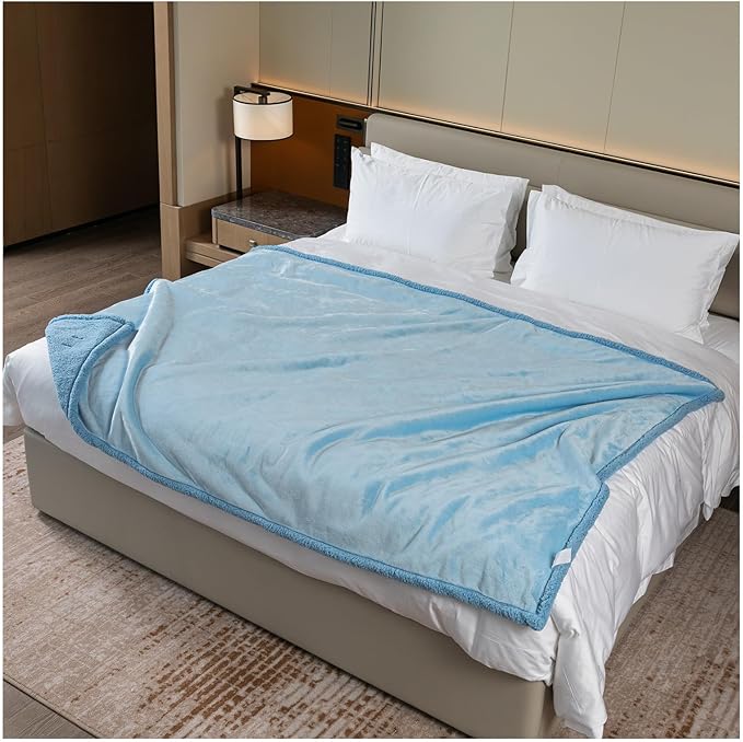 Maidewow Blue Pet Blankets for Dogs Reversible Waterproof Pets Bed Cover Puppy Cat Blankets Leakproof Sofa Couch Washable Covers Doggie Beds Mats for Warm-Lake Blue,XL