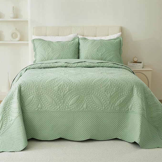 Cmfshape King Bedspread 106"x96",3 Piece King Quilt with 2 Shams,Lightweight Green Quilt Set for All Season,Modern Coin Pattern Bedding Set