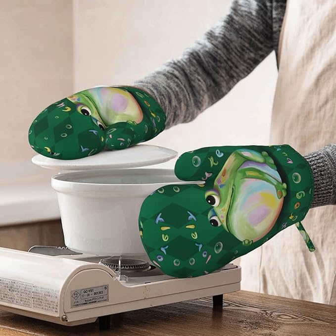 Cute Frog Oven Mitts and Pot Holders Sets of 2,Resistant Recycled Infill Silicone Non-Slip BBQ Gloves for Kitchen,Cooking,Baking,Grilling