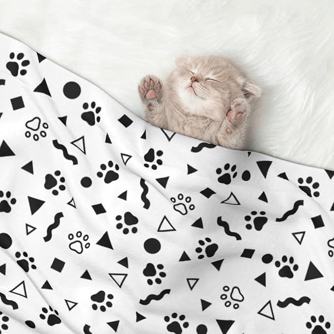 ENSFTF Pet Blanket,Warming Ultra Soft Warming Mat for Indoor Pet Beds & Furniture Reversible Blanket Machine Washable 27.6 * 19.7Inch,Animal Footprints Pattern