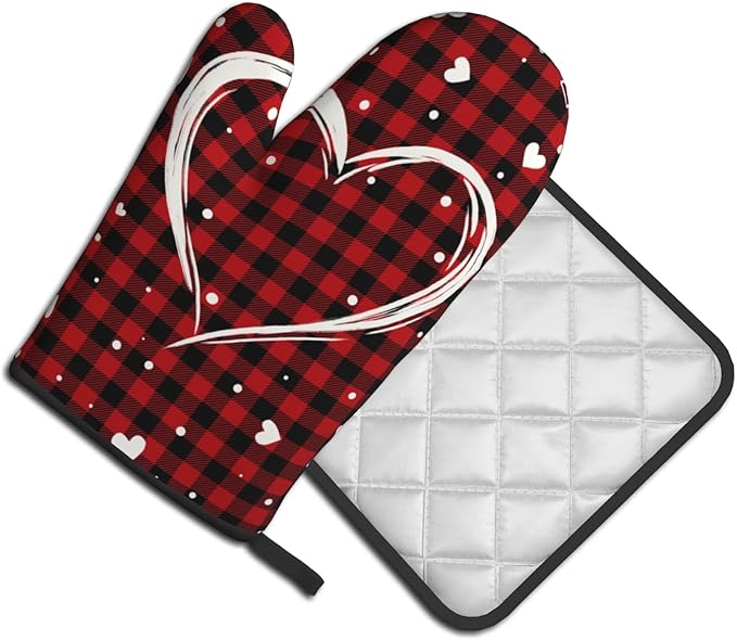 Buffalo Plaid Love Hearts Oven Mitts and Pot Holders Set of 2，Black Red Heat Resistant Kitchen Gloves Hot Pads Farmhouse Accessories Gift Gloves Potholders for Cooking Grilling and Baking