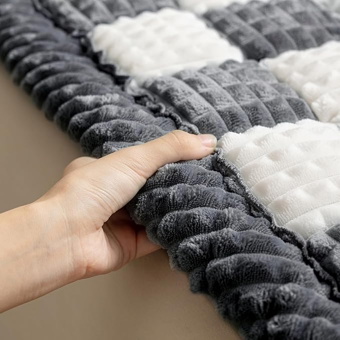 HOMEREFROM Dog Bed for Car, Backseat Pet Bed Mat, Dog Seat Cover for Car Back Seat, Non-Slip Travel Pet Mat, Fit for Backseat Extenders and Seat Covers (Gray&White, 24.8x54inch)