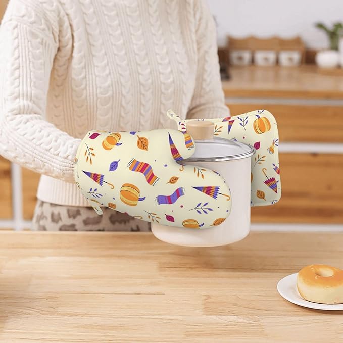 Silicone Oven Mitts and Pot Holders Sets, Home Autumn Pumpkin Heat Resistant BBQ Gloves for Kitchen Baking Cooking Grilling Microwave