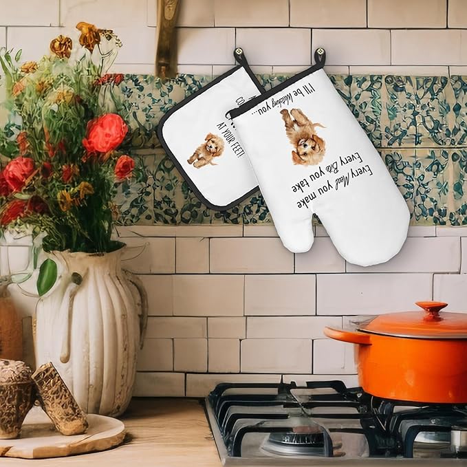 Cavapoo Gifts Dog Oven Mitts and Pot Holders Sets, Cavapoo Dog Gifts Dog Kitchen Accessories Sets, Complete Without a Cavapoo Dog Heat Resistant Oven Glove Potholders for Kitchen Baking