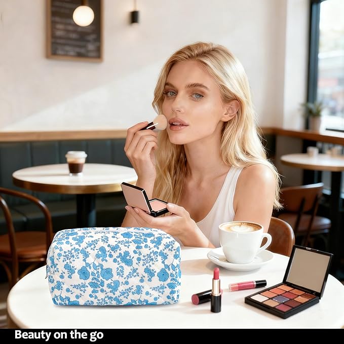 STARDW Cute Quilted Floral Makeup Bag for Women, Large Capacity Travel Toiletry Bag with Zipper and Canvas Lining