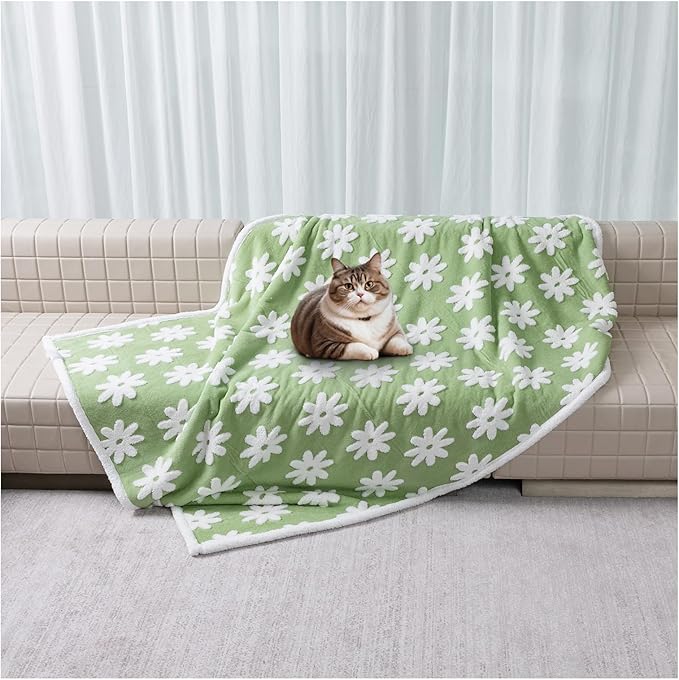 Maidewow Waterproof Pet Blanket,Green Dog Blankets for Bed Covers Couch Sofa Stylish Jacquard Pets Throw Blankets for Puppy Cats Washable Reversible Furniture Protection Covers (Green Flower,M)