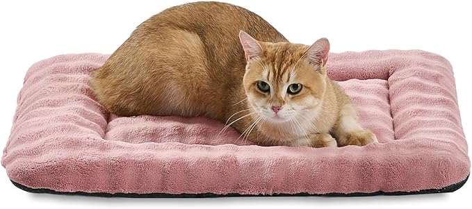 Yaning Pet Bed Mat Crate Pad for Cats Small Dogs, Washable Soft Pet Sleeping Mat Kennel Pad with 3D Bubble Pattern, Dusty Pink, 24"x 18"