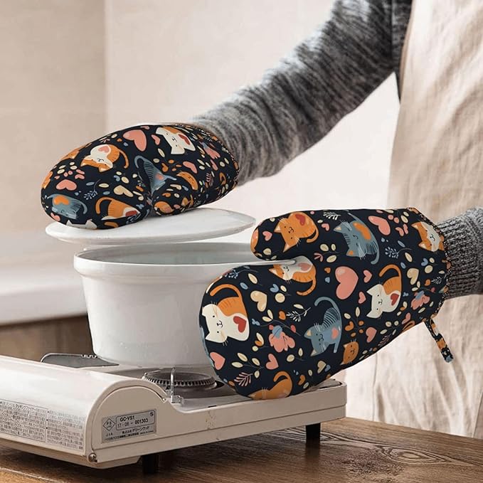 Oven Mitts 2 Pack, Silicone Kitchen Gloves, Heat Resistant with Non-Slip Grip and Soft Quilted Cotton Lining for Cooking Barbecue Backing (Cats and Hearts)