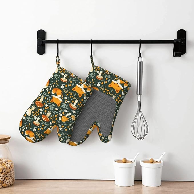 Heat Resistant Oven Mitts 2 Pack, 500°F Silicone Oven Gloves with Non-Slip Grip, Soft Quilted Cotton Lining for Baking, Grilling, BBQ, Cooking (Fox Green)