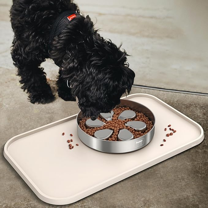 Feedoo Pet Feeding Mat [Warped Resistant Raised Edge], Water-Proof Silicone Placement for Food Water Bowls, Anti-Slip Base Protect Floor, BPA-Free&Dishwasher-Safe [23.5x13.5inch Large, White Sand]