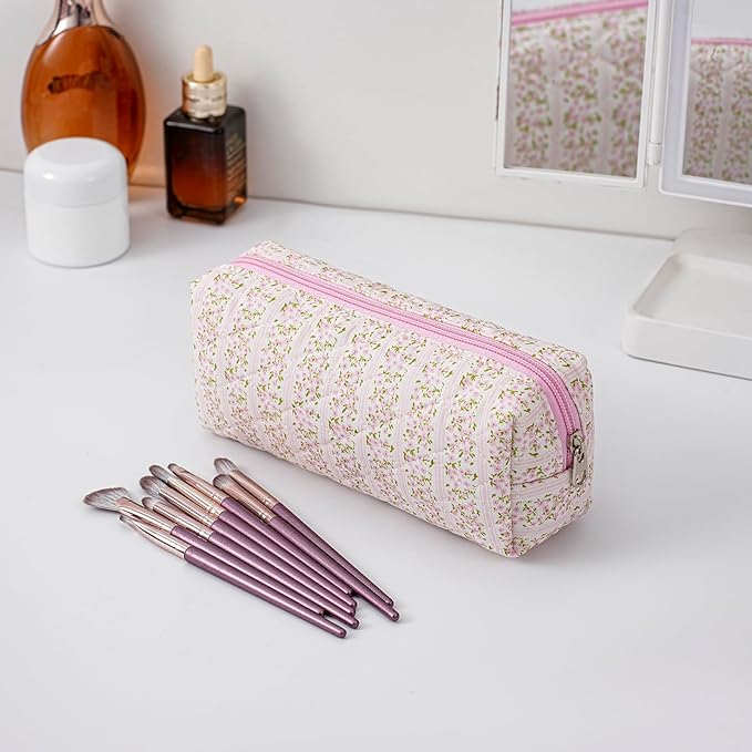 WHHJM Cute Floral Makeup Brush Bag Small Cotton Quilted Cosmetic Bag for Women Travel Toiletry Zipper Make Up Pouch (Pink Floral)