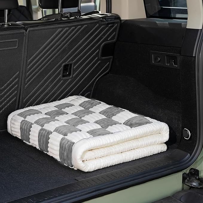 TiInsta Backseat Pet Bed Mat,Dog Bed for Car,Dog Seat Cover for Car Back Seat, Non-Slip Travel Pet Mat, Fit for Backseat Extenders and Seat Covers (Light Gray&White)