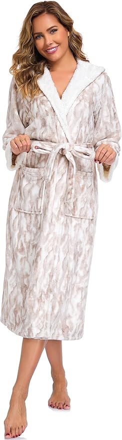 RONGTAI Womens Plush Fleece Hooded Bathrobe, Thick Nightgown Long Robe Sleepwear with Two Side Pockets and Belt