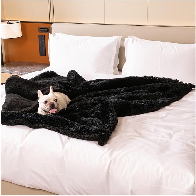 Wowchine Black Faux Fur Pet Blanket for Large Dogs Cat Puppy Waterproof Calming Dog Blankets Fluffy Long Faux Fur Throw Blankets for Couch Protector Love Bed Cover Washable(Black,M)