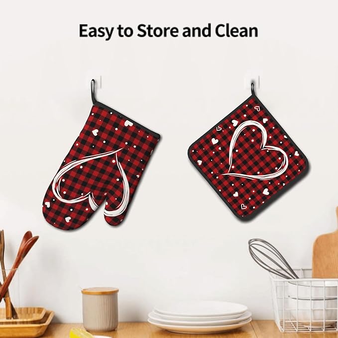 Buffalo Plaid Love Hearts Oven Mitts and Pot Holders Set of 2，Black Red Heat Resistant Kitchen Gloves Hot Pads Farmhouse Accessories Gift Gloves Potholders for Cooking Grilling and Baking