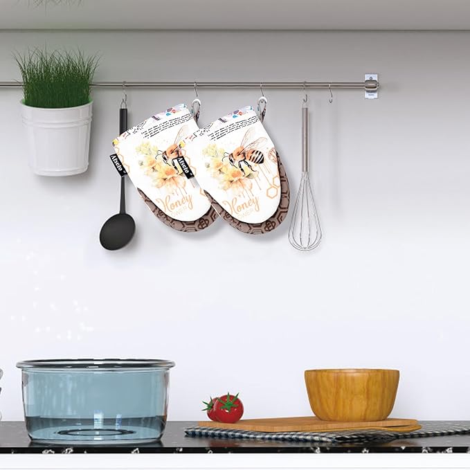 Mini Oven Mitts,2pk - Silicone Little Kitchen Gloves, Heat Resistant with Non-Slip Grip and Soft Quilted Cotton Lining for Safe Backing Cooking Barbecue (Khaki, Bee)