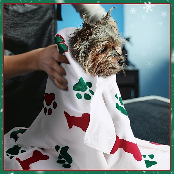 Chumia 8 Pcs Dog Towels for Drying Dogs Cats Pet Towels Bulk Puppy Microfiber Quick Drying Paw Bath Bathing Supplies Absorbent for Medium Pets (Red Green,40 x 24 Inch)