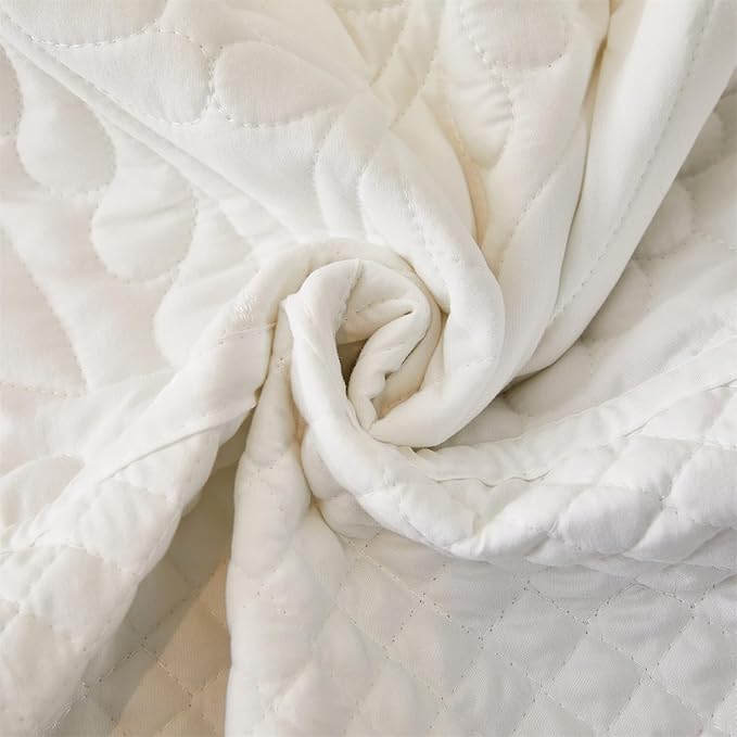 Cmfshape Oversize King Bedspread 114"x102",3 Pieces California King Size Quilt,Lightweight White Quilt Set for All Season,Modern Coin Pattern Bedding Set(1 Quilt,2 Pillowshams)