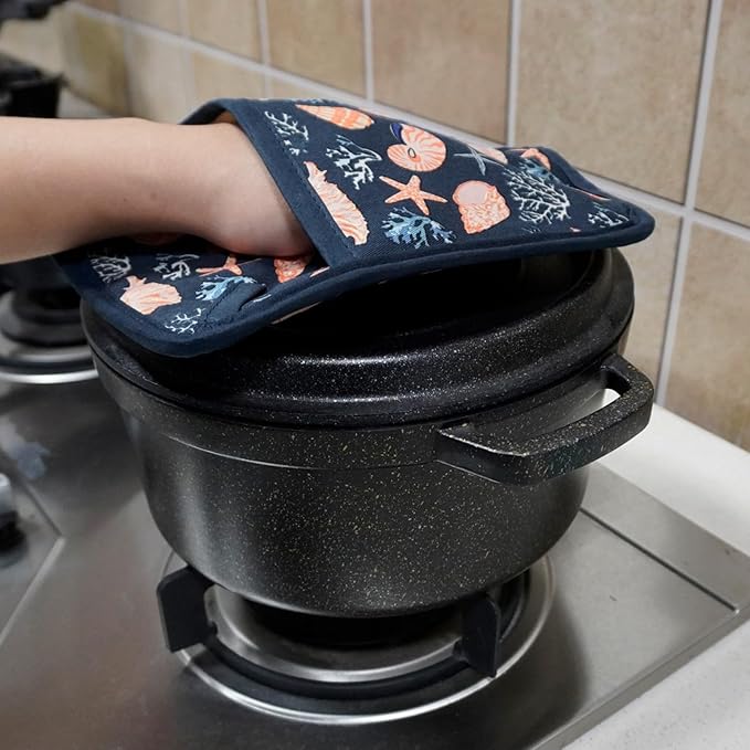 Pot Holders Set of 2 Heat Resistant 480℉ Kitchen 100% Cotton Comfortable Lining Printing Cowry Flower Women Men Home Cooking Baking Microwave BBQ Gift (Cowry potholders)