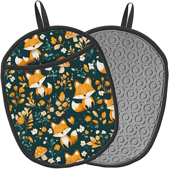 Pot Holders 2 Pack Silicone, Cotton Lining, Heat Resistant to 500°F (260°C), Non-Slip Grip, 7.5"x9.4" Oval Kitchen Hot Pads for Oven, Cooking (Fox, Potholders)