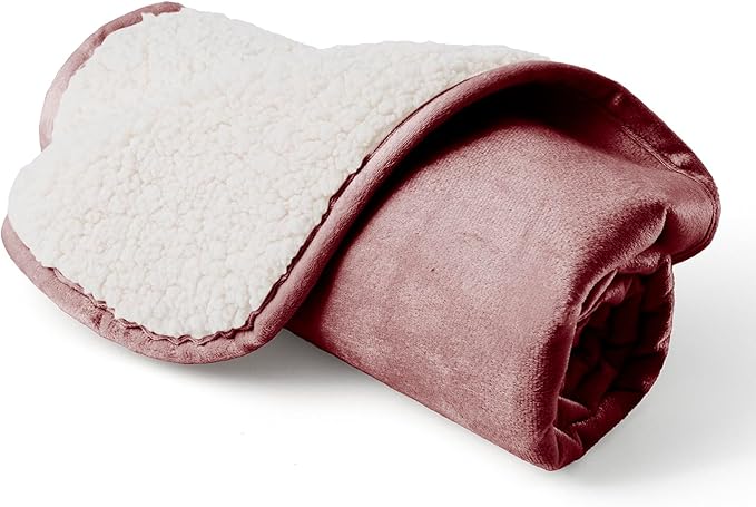 Bigbeer Waterproof Dog Blankets for Small Dogs, Washable Pet Blanket for Indoor Cats, Plush Sherpa Puppy Throw Furniture Protector for Bed Couch Sofa(25"x35",S,Burgundy Red)