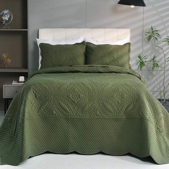 Cmfshape Oversize King Bedspread 120"x120",3 Piece California King Quilt Set,Lightweight Olive-Green Bedding Quilt Set for All Season,Modern Geometric Pattern Bed Set