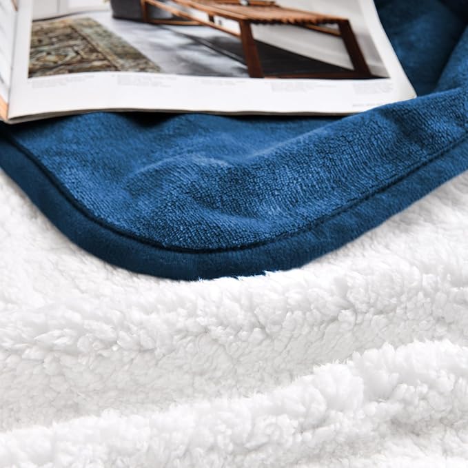 Yaning Waterproof Blanket for Bed Couch Sofa, Soft Liquid Pee Proof Pet Blanket for Dog Puppy Cat, Reversible Sherpa Fleece Furniture Protector (Navy Blue, 30x40 inches)